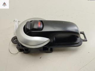 ручка внутренняя передняя правая Nissan Tiida C11 [рестайлинг] 2010, 1.6 л., бензин, МКПП, красный, хетчбэк 5 дв.