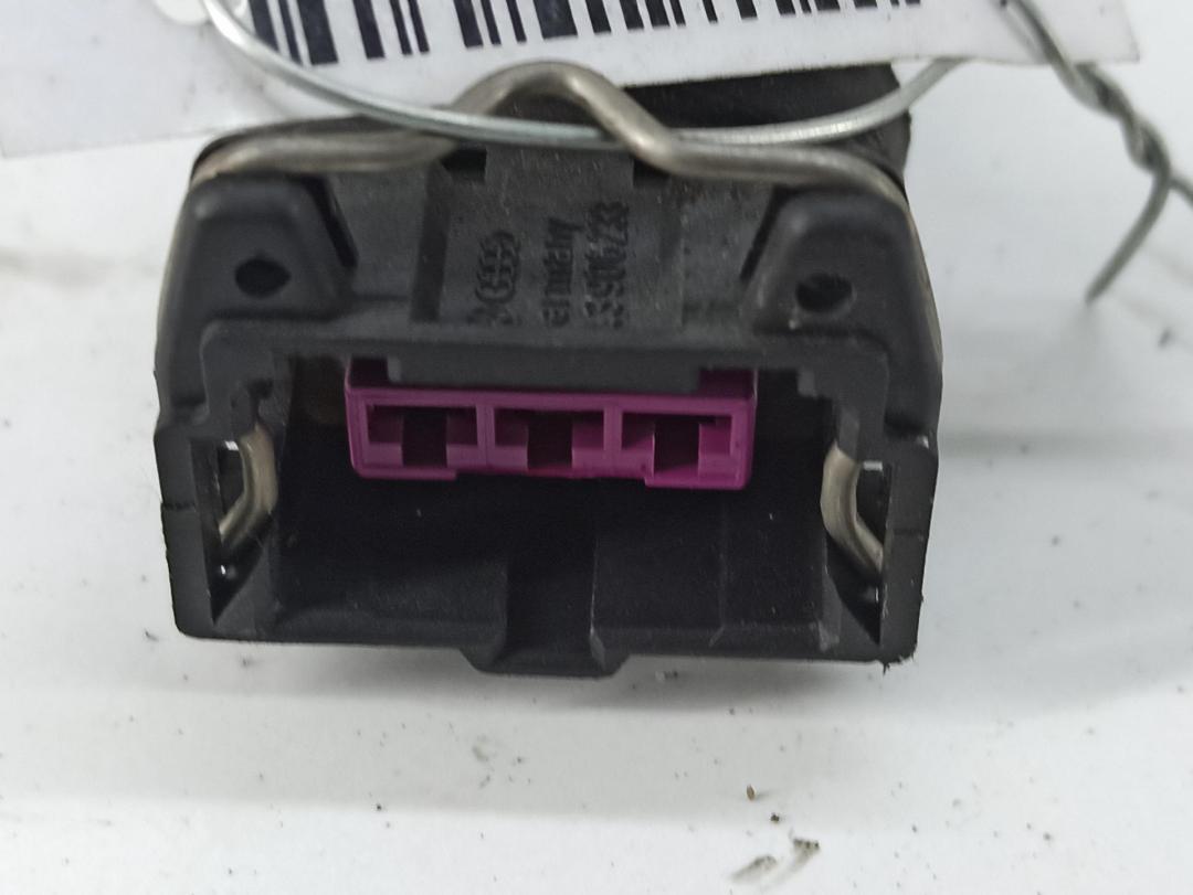 разъем (фишка) проводки Audi A4 B5 1998, 1.8 л., бензин, МКПП, серый, универсал, 443906233