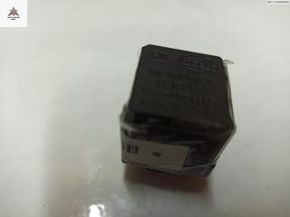 реле (прочие) Opel Astra H/Family [рестайлинг] 2005, 1.8 л., бензин, АКПП, серый, хетчбэк 5 дв., 13171831