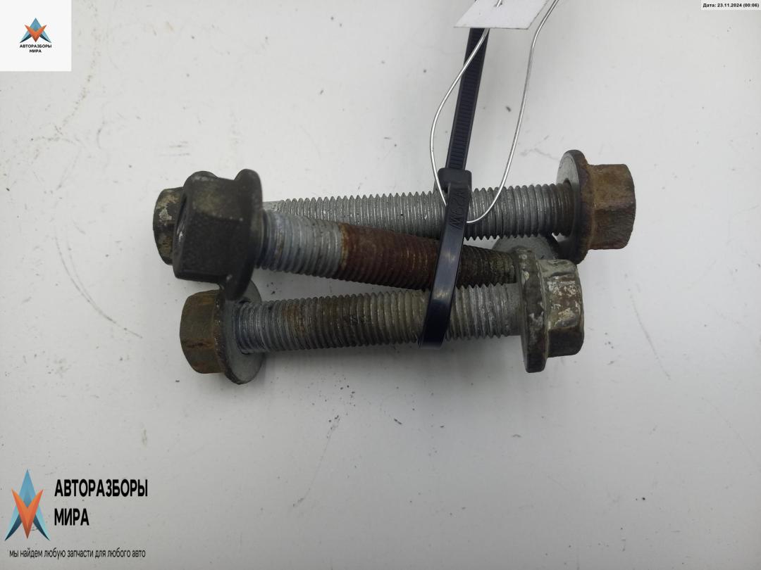 Болт крепления Opel Vectra C 2003, 1.8 л., бензин, МКПП, красный, хетчбэк 5 дв. - фото №1