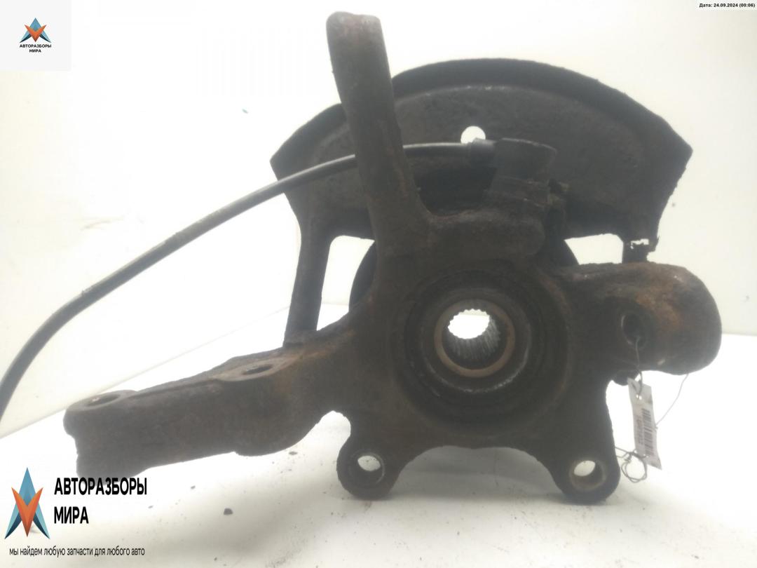 ступица передняя правая Nissan Almera N16 2000, 1.8 л., бензин, МКПП, серый, хетчбэк 3 дв. - фото №1