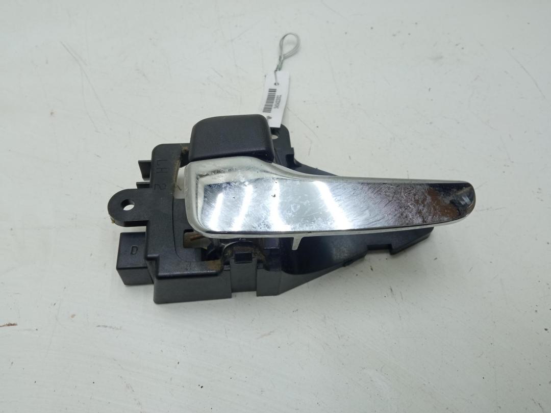 ручка внутренняя задняя левая Mitsubishi Outlander XL (CW) 2010, 2.4 л., бензин, АКПП, чёрный, внедорожник 5 дв., MN105359