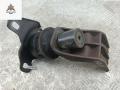 подушка крепления двигателя Ford Mondeo 3 поколение 2002, 2.5 л., бензин, АКПП, чёрный, универсал, 1S716F012 - фото №2
