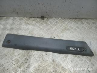 молдинг двери передней левой Renault Master 1998, 2.5 л., дизель, МКПП, красный, микроавтобус, 7701692580