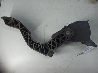педаль Audi A6 4B/C5 1999, 2.4 л., бензин, МКПП, серый, универсал, 8D1721523A
