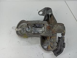 крепление стабилизатора / втулки стабилизатора Audi A4 B5 1997, 1.8 л., Ti, бензин, МКПП, серый, седан, 4B0199352