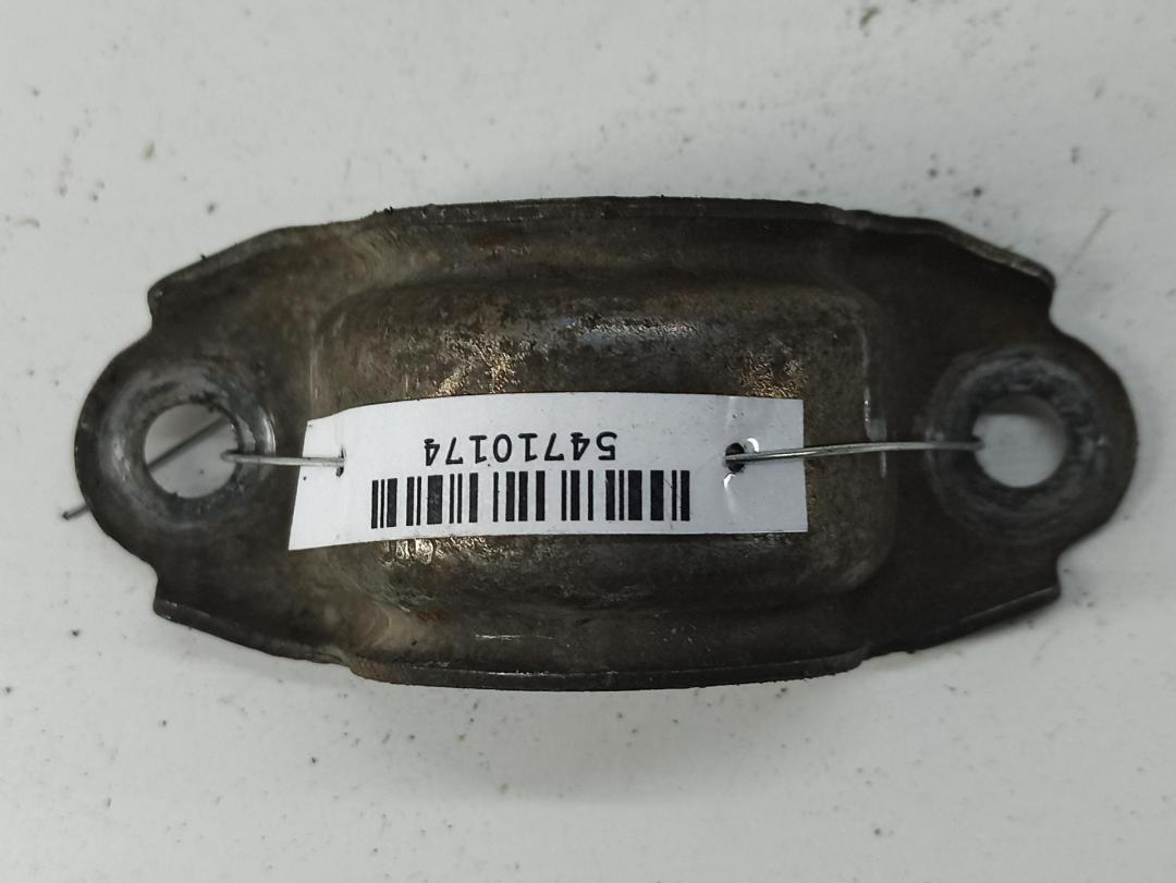 крепление аккумулятора Audi A6 C5 1999, 2.4 л., бензин, АКПП, серый, универсал, 4D0411336D