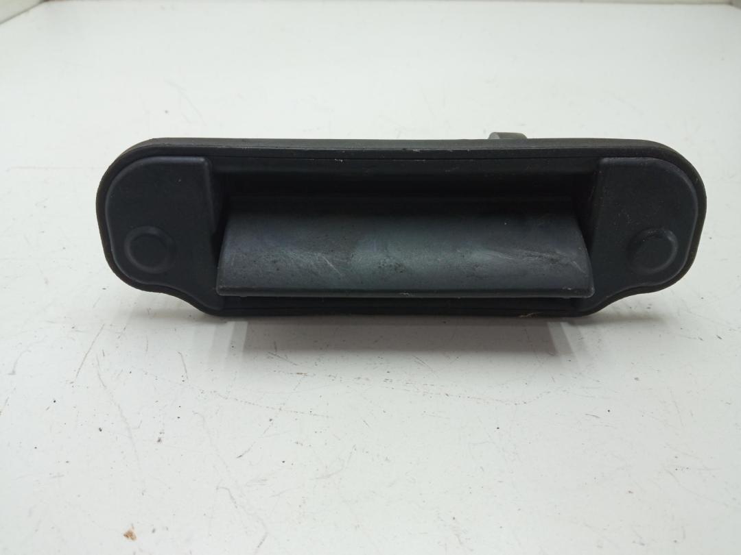 ручка крышки багажника Mazda Premacy 2001, зелёный, минивэн, LC6262410B