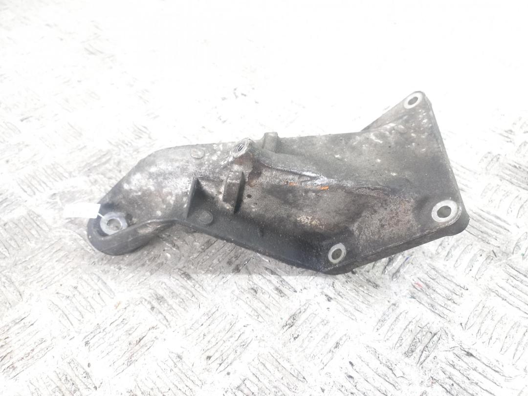 кронштейн двигателя BMW 3 E46 2001, 2.2 л., бензин, АКПП, серый, седан, 1094697