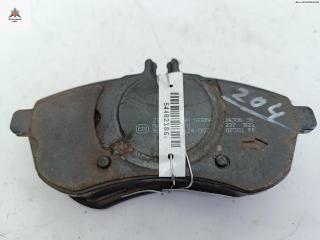 Колодки тормозные передние Mercedes-Benz C-Класс W204/S204 2007, 1.8 л., бензин, МКПП, чёрный, седан