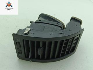 дефлектор обдува салона Volkswagen Polo 4 поколение 2002, 1.4 л., бензин, МКПП, серый, хетчбэк 3 дв., 6Q0819703