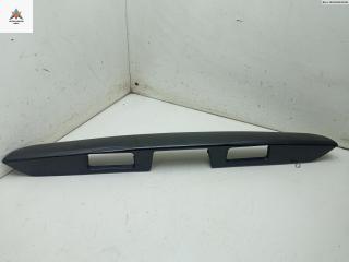 накладка подсветки номера Nissan Almera N16 2001, 1.5 л., бензин, МКПП, чёрный, хетчбэк 5 дв., 90810BM460