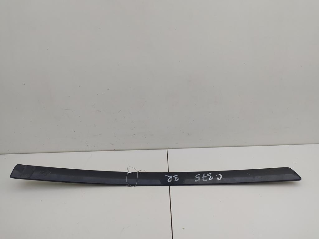молдинг двери задней правой Ford Focus II 2005, 1.6 л., i, бензин, МКПП, чёрный, универсал