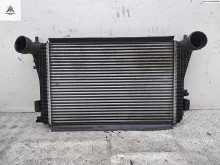 радиатор интеркулера Volkswagen Passat B6 2007, 2.0 л., дизель, МКПП, синий, универсал, 3C0145805P