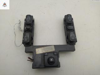 кнопка стеклоподъемника переднего левого Mercedes-Benz E-Класс W210/S210 [рестайлинг] 2000, 2.0 л., бензин, МКПП, синий, универсал, 2108214151