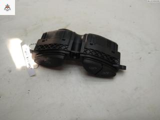 кнопка обогрева заднего стекла Ford Focus 1 поколение 2000, 1.4 л., бензин, МКПП, зелёный, универсал, 98AG19A945CH