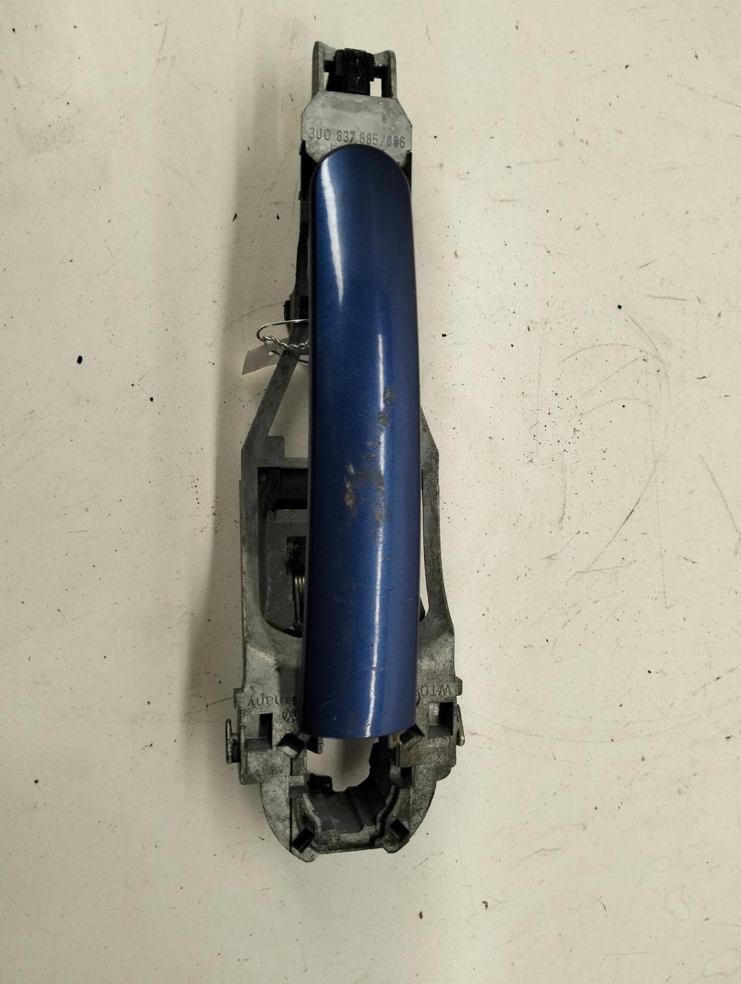 ручка наружная передняя правая Skoda Superb mk1 (B5) 2007, 1.8 л., бензин, МКПП, синий, седан, 3B0837085J