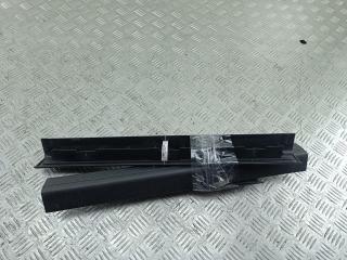 Накладка на порог внутренняя (салона) Mercedes-Benz C W204 2007, 1.8 л., бензин, МКПП, чёрный, седан, 2046860136