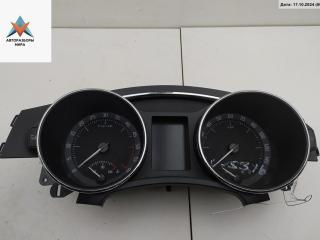 приборная панель Skoda Superb 2 поколение 2009, 2.0 л., дизель, робот, чёрный, седан, 3T2920941D