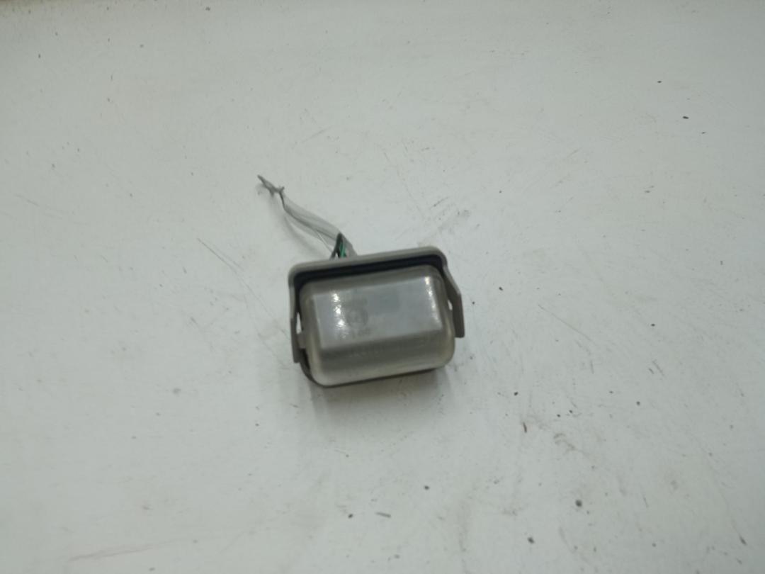 подсветка номера Mazda 6 GG/GY 2003, 2.0 л., бензин, МКПП, серый, универсал, GJ6A-51-270C