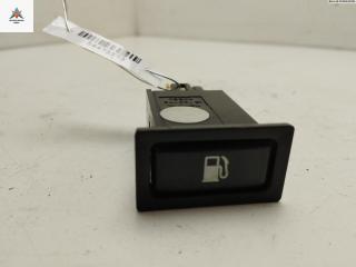 Кнопка открывания лючка топливного бака Toyota Avensis 2 поколение (T250) [рестайлинг] 2006, 2.2 л., дизель, МКПП, серый, универсал, 156795