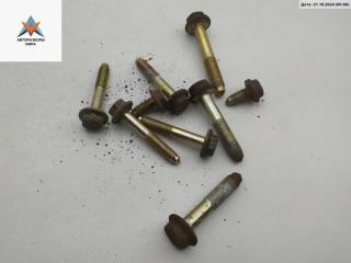 Болт крепления Volkswagen Golf 3 поколение 1996, 1.4 л., бензин, МКПП, синий, хетчбэк 3 дв.