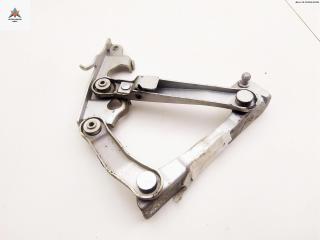 петля капота левая Mercedes-Benz CL-Класс C215 [рестайлинг] 2002, серый, купе, 2118800128