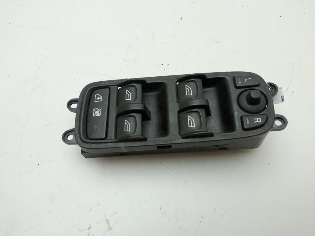 модуль управления двери Volvo S40 / V50 2007, 1.6 л., дизель, МКПП, чёрный, седан, 30773212