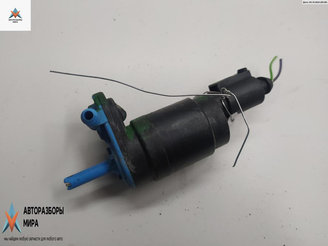 насос (моторчик) омывателя стекла Audi A6 4B/C5 1997, зелёный, универсал, KM - фото №1