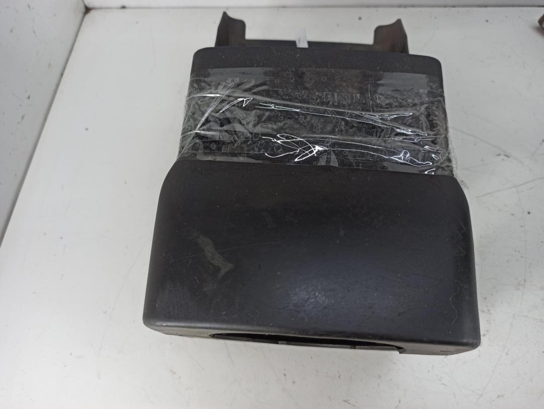 прочая запчасть Audi A6 C5 1999, 2.4 л., бензин, МКПП, серый, универсал, 4B0953516A