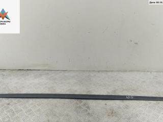 молдинг двери передней левой Ford Focus 2 поколение 2005, 1.4 л., бензин, МКПП, чёрный, хетчбэк 3 дв.