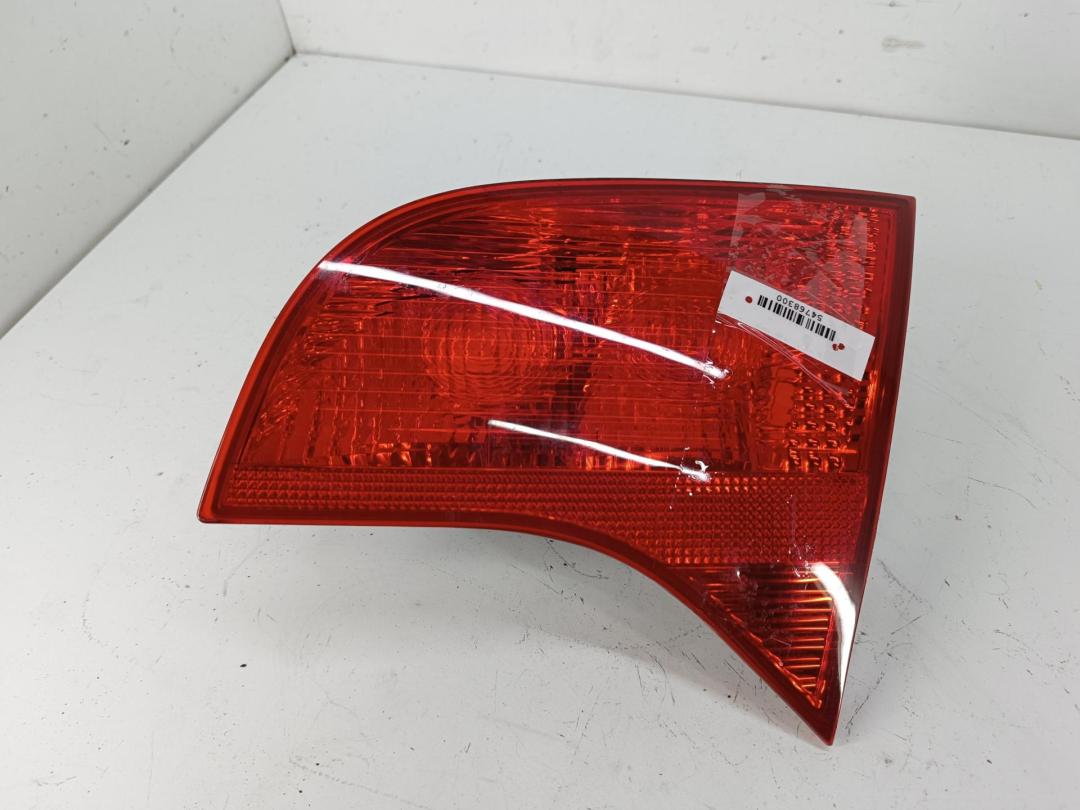 фонарь крышки багажника правый Audi A4 B7 2005, 2.0 л., бензин, АКПП, серый, универсал, 484502