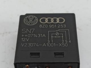 реле (прочие) Audi A3 8P 2007, 1.6 л., бензин, МКПП, чёрный, хетчбэк 3 дв., 8Z0951253