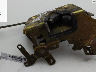 замок двери задней правой Opel Ascona C 1987, 1.6 л., бензин, МКПП, красный, хетчбэк 5 дв.