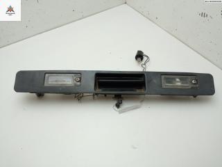 накладка подсветки номера Volvo V70 2 поколение 2001, 2.4 л., бензин, АКПП, серый, универсал