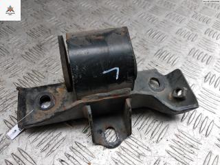 подушка крепления КПП Toyota RAV4 1 поколение (XA10) 1996, 2.0 л., бензин, АКПП, зелёный, внедорожник 3 дв.