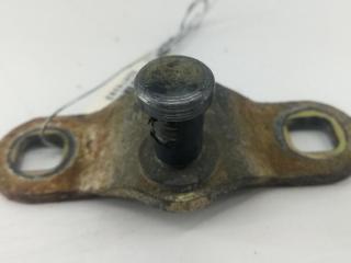 кронштейн (крепление) Ford Mondeo II 1999, 1.8 л., бензин, МКПП, зелёный, универсал