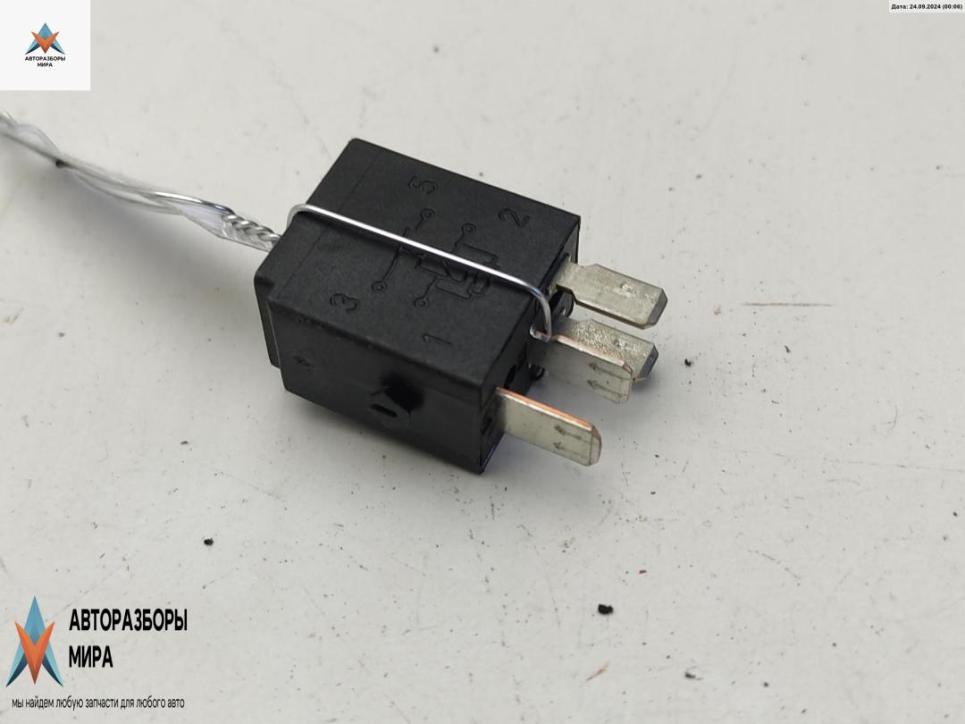 реле (прочие) Mercedes-Benz E-Класс W211/S211 2002, 1.8 л., бензин, МКПП, серый, универсал, 0025421119 - фото №1