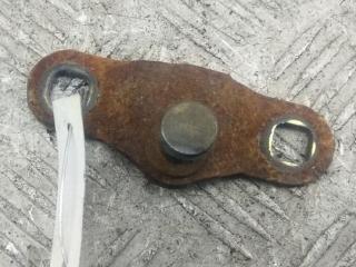 кронштейн (крепление) Ford Mondeo 2 поколение 1998, 2.0 л., бензин, МКПП, чёрный, универсал