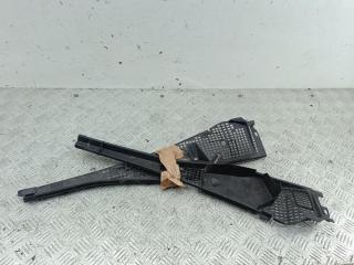 дождевик Dacia (Renault) Sandero I 2012, 1.5 л., дизель, МКПП, белый, хетчбэк 5 дв., 8200825457, 8200294316