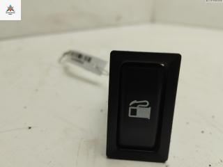 Кнопка открывания лючка топливного бака Toyota Avensis 2 поколение (T250) 2004, 2.0 л., дизель, МКПП, серый, универсал