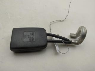 замок ремня безопасности Audi A6 4A/C4 1996, 2.5 л., дизель, МКПП, чёрный, универсал, 8D0857740