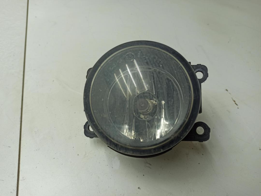 фара противотуманная правая Renault Megane II 2005, 2.0 л., бензин, МКПП, серый, универсал, 8200074008