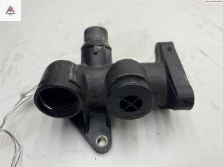 фланец (тройник) системы охлаждения Audi A4 B5 [рестайлинг] 1999, 1.8 л., бензин, МКПП, зелёный, седан, 058121133B