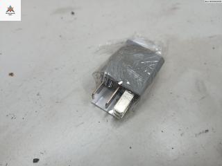 реле (прочие) Opel Astra H/Family [рестайлинг] 2005, 1.9 л., дизель, МКПП, серый, универсал, 13100504