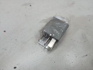 реле (прочие) Opel Astra H 2005, 1.9 л., дизель, МКПП, серый, универсал, 13100504