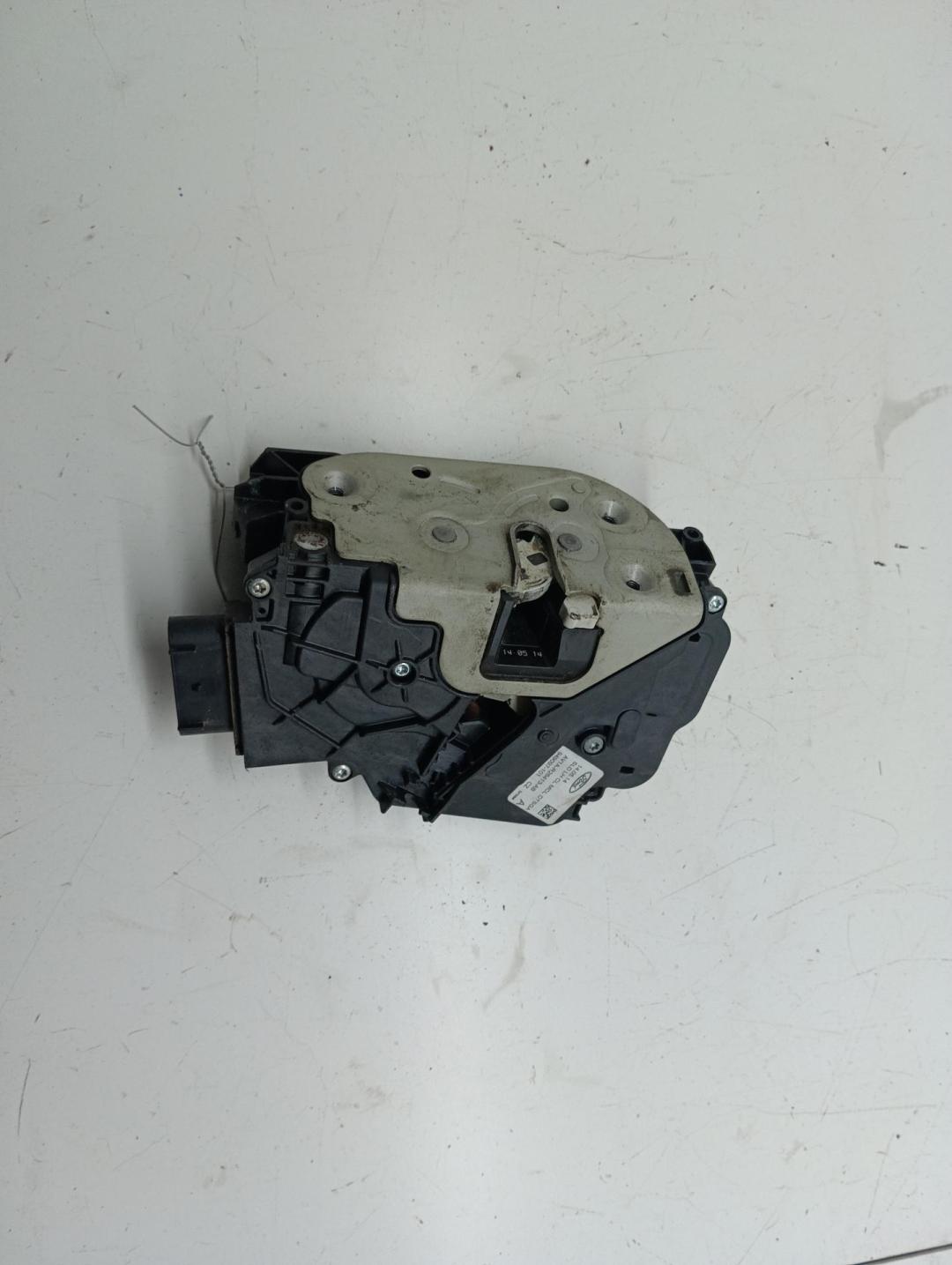замок двери задней левой Ford B-max 2014, 1.6 л., дизель, МКПП, синий, минивэн, AV1AR26413AB