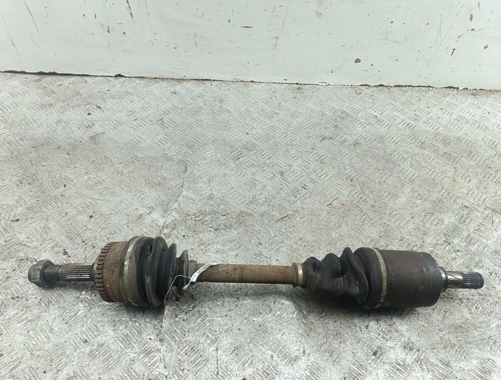 полуось передняя левая (приводной вал, ШРУС) Nissan Primera P11 2001, 2.0 л., бензин, МКПП, синий, универсал