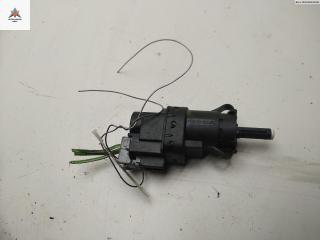 Датчик (включатель) стоп-сигнала Ford C-Max 1 поколение 2004, 1.8 л., бензин, МКПП, чёрный, минивэн