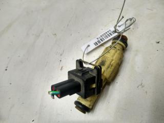 форсунка Ford Mondeo II 1998, 2.0 л., бензин, АКПП, зелёный, хетчбэк 5 дв.